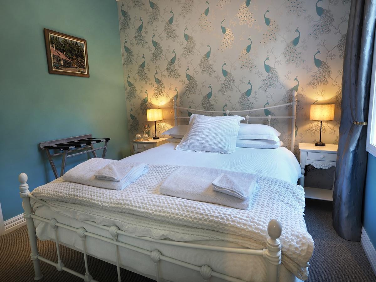 The Ferry Bed & Breakfast Квинстаун Экстерьер фото
